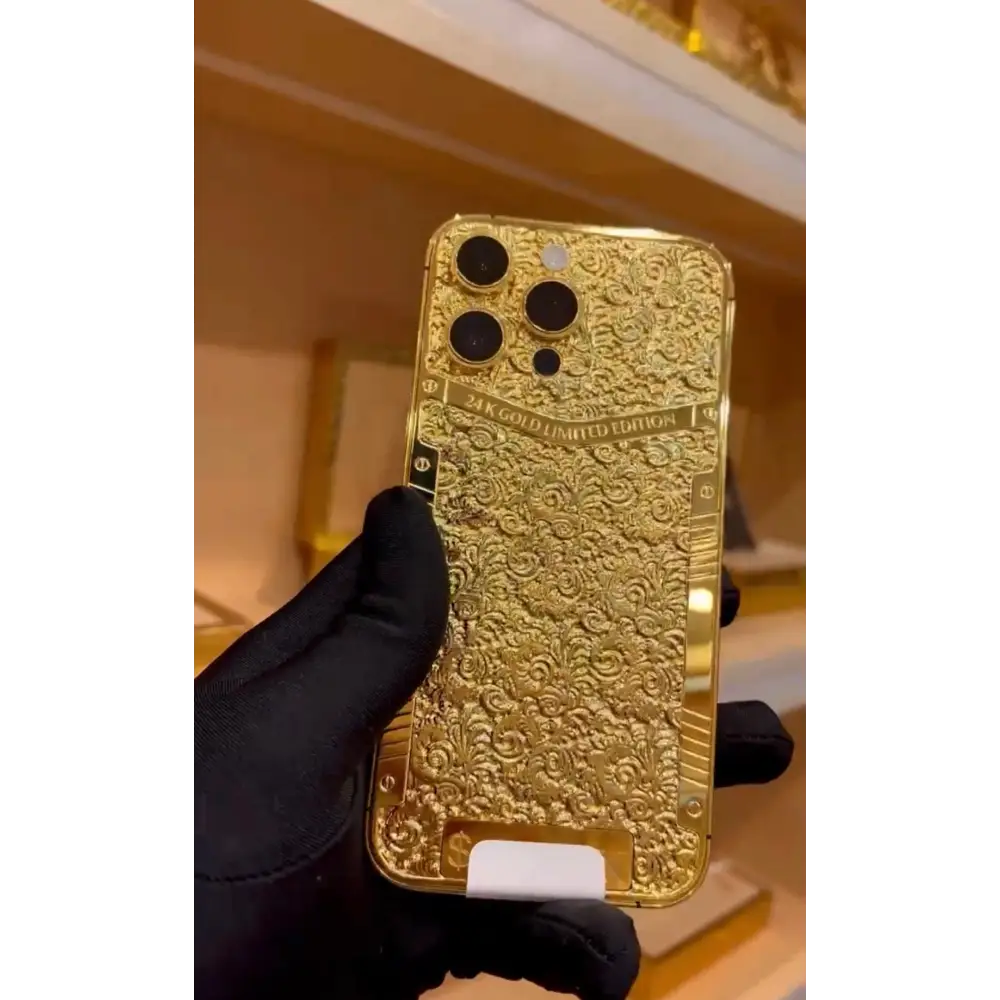 De Billas Lux Custom 24K Gold Engraved iPhone 17 Pro Max — product image 3