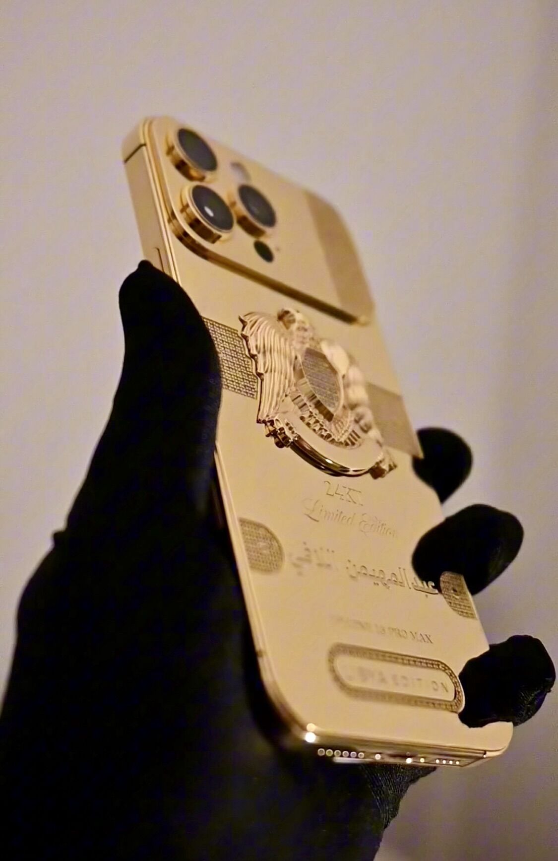 Custom 24k Gold iPhone 16 Pro Max 1TB Diamonds Libya Edition