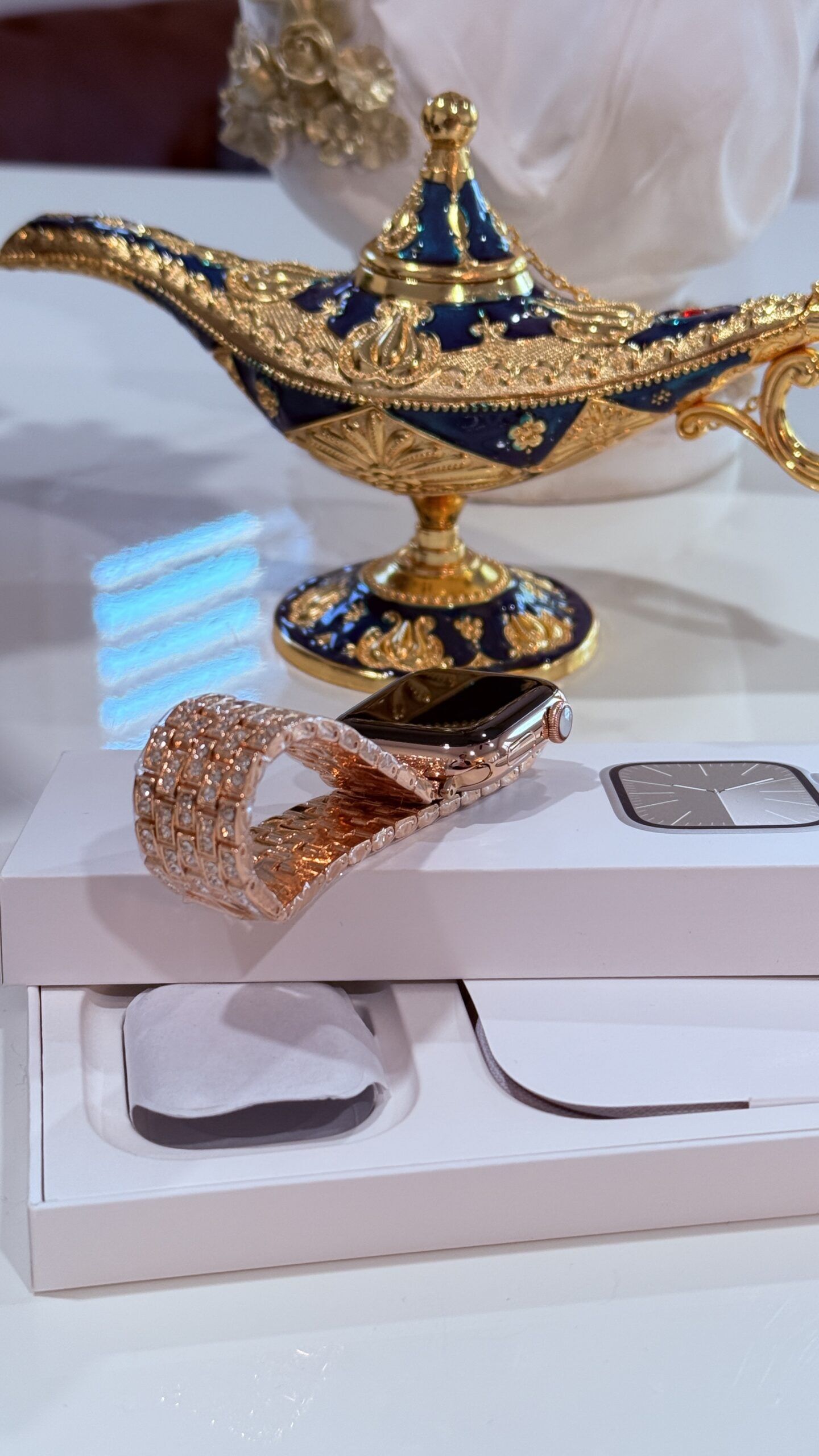 Custom 24k Rose Gold Apple Watch Series 9 Rose Band