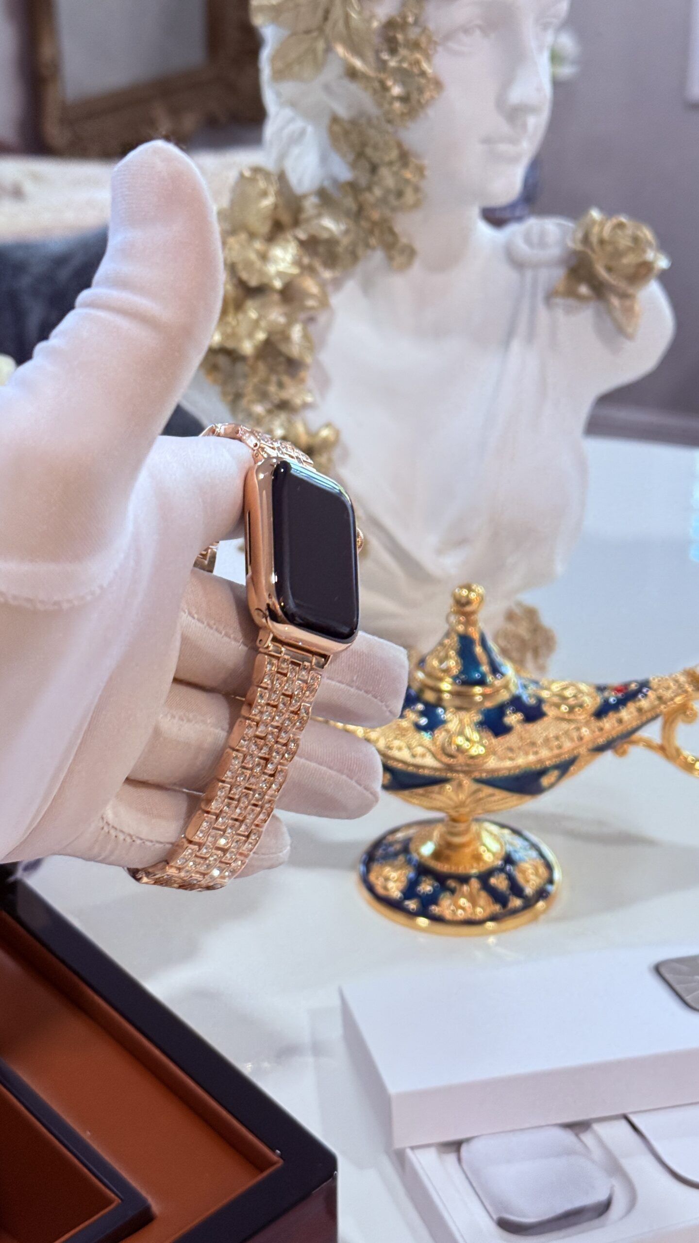 Custom 24k Rose Gold Apple Watch Series 9 Rose Band