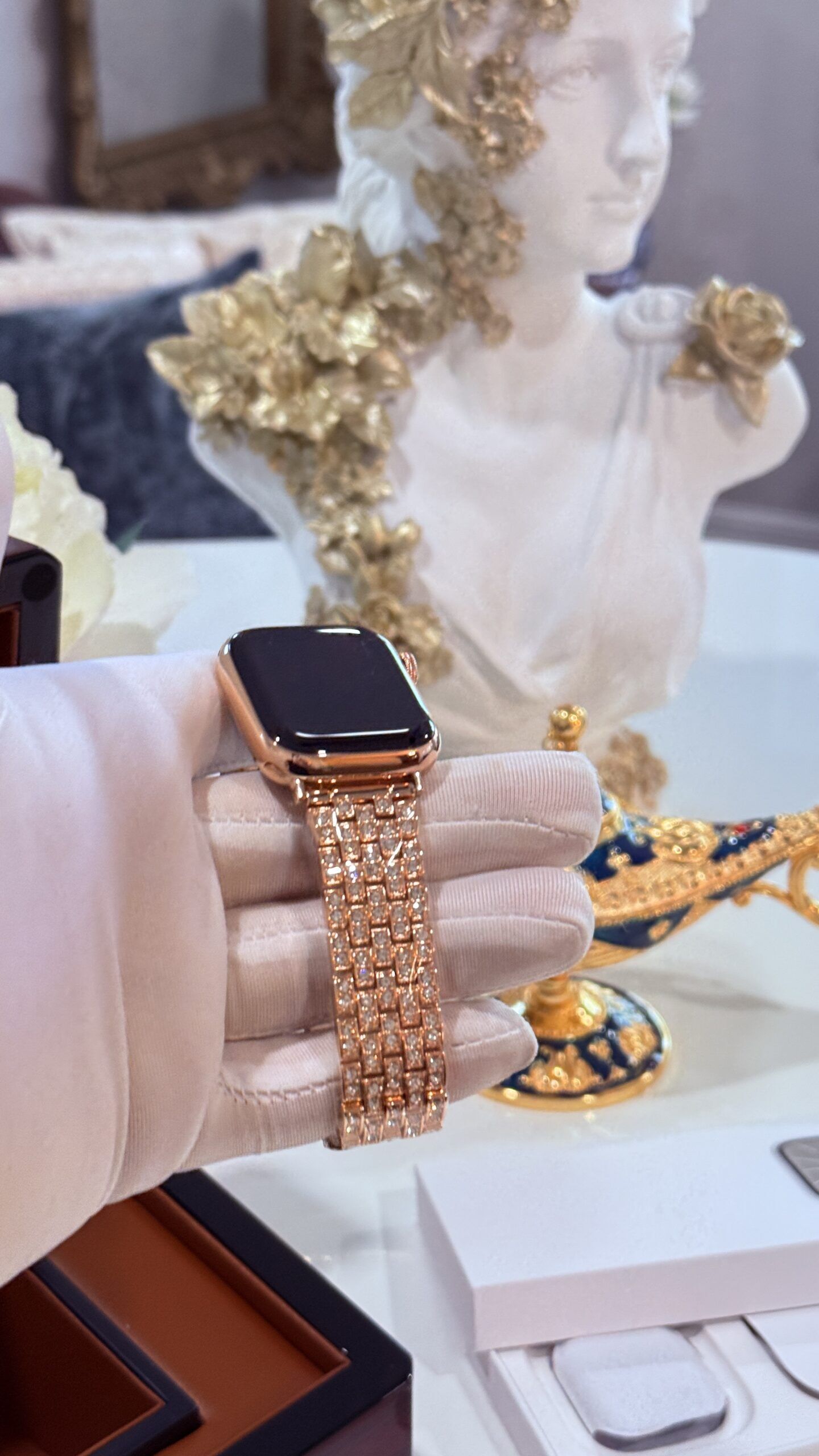 Custom 24k Rose Gold Apple Watch Series 9 Rose Band