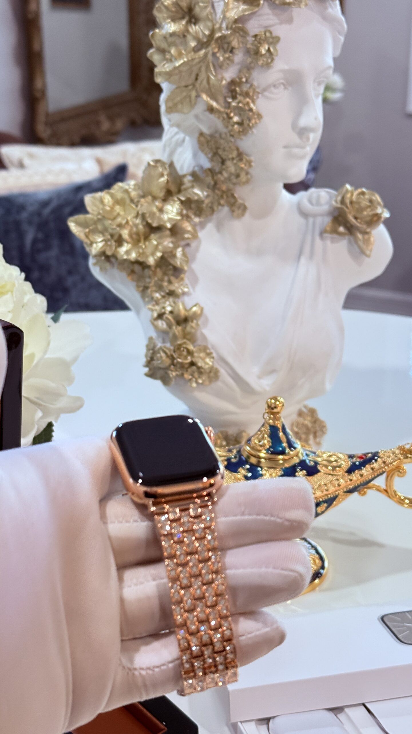 Custom 24k Rose Gold Apple Watch Series 9 Rose Band