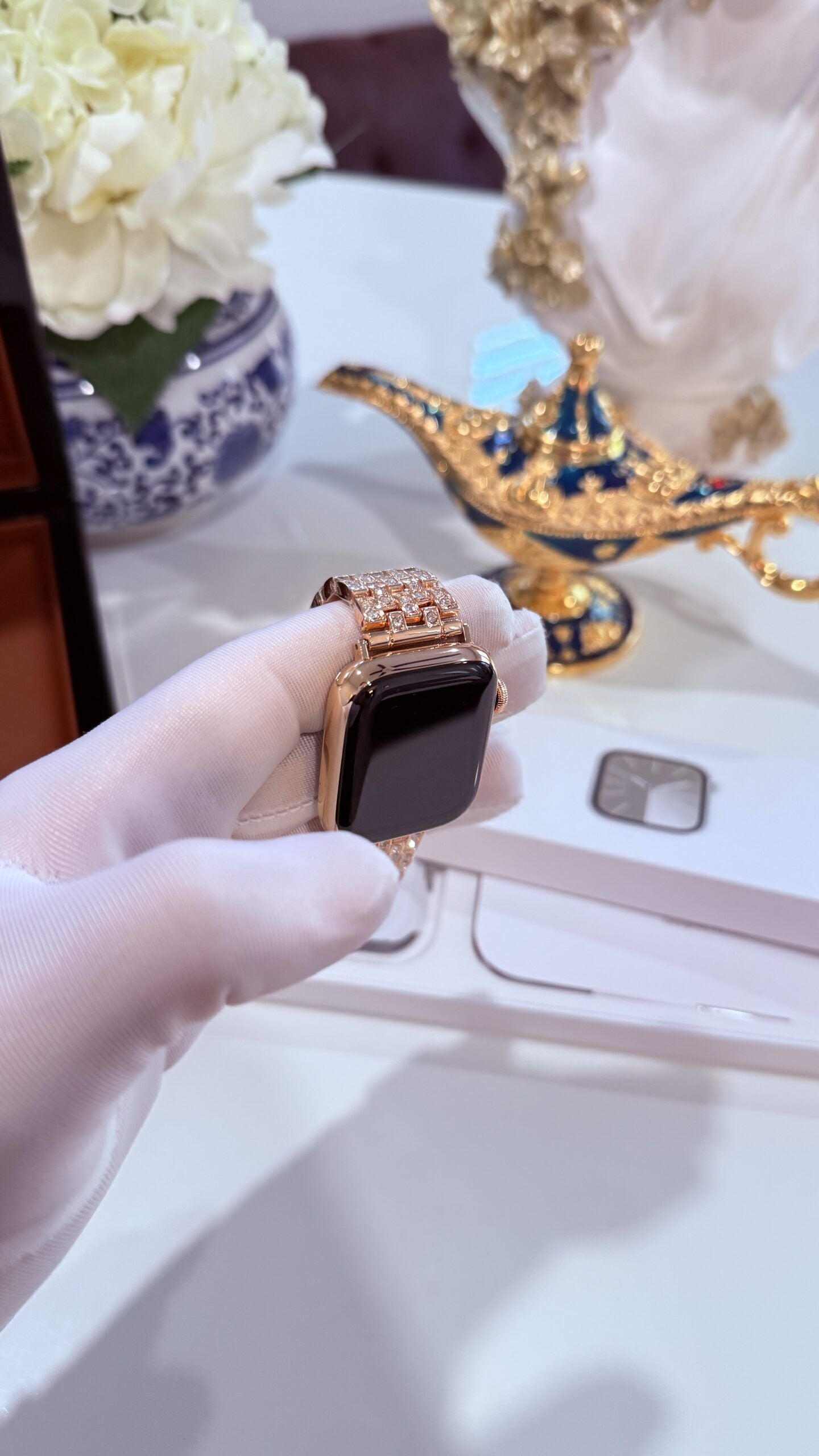 Custom 24k Rose Gold Apple Watch Series 9 Rose Band