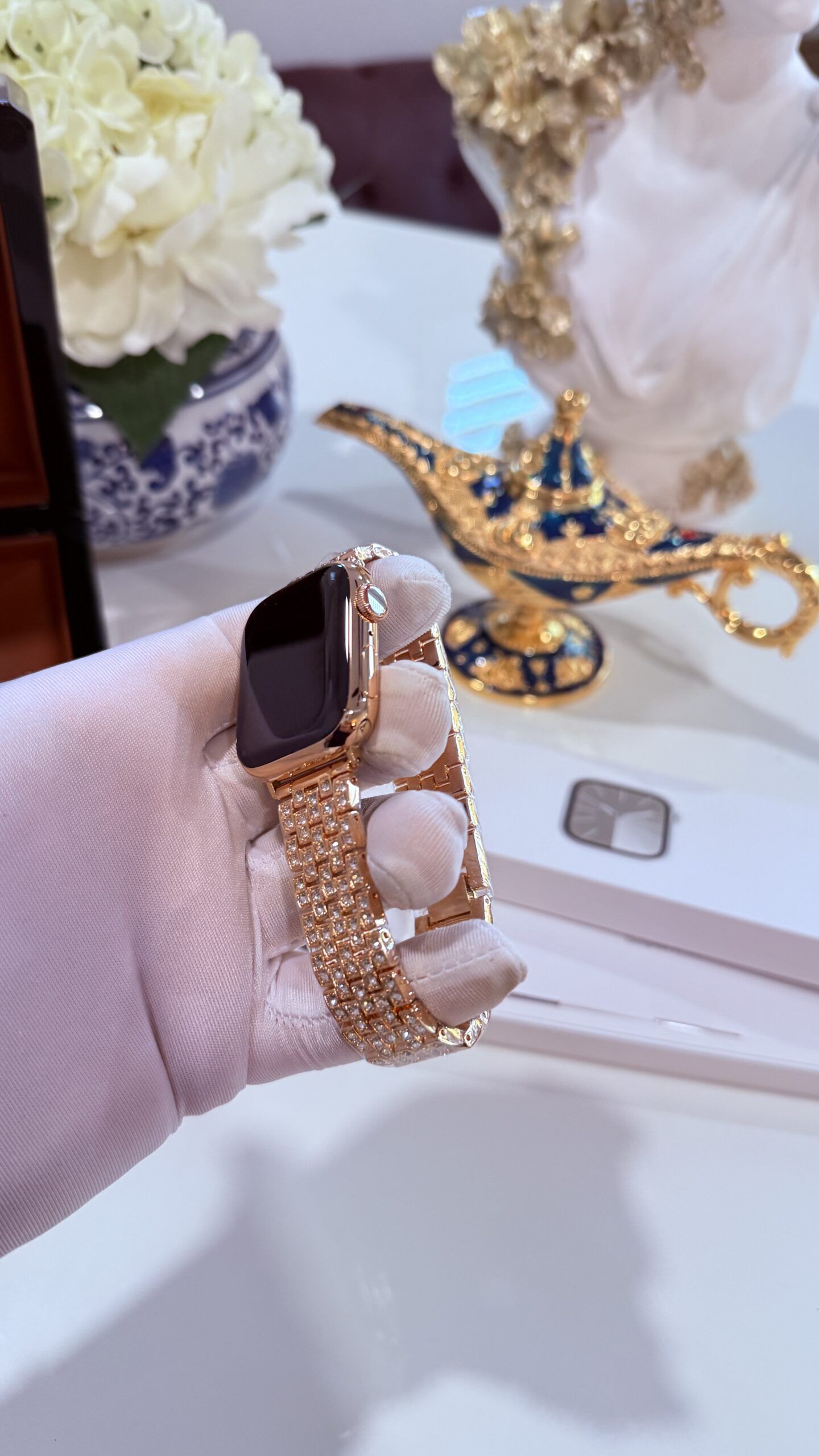 Custom 24k Rose Gold Apple Watch Series 9 Rose Band