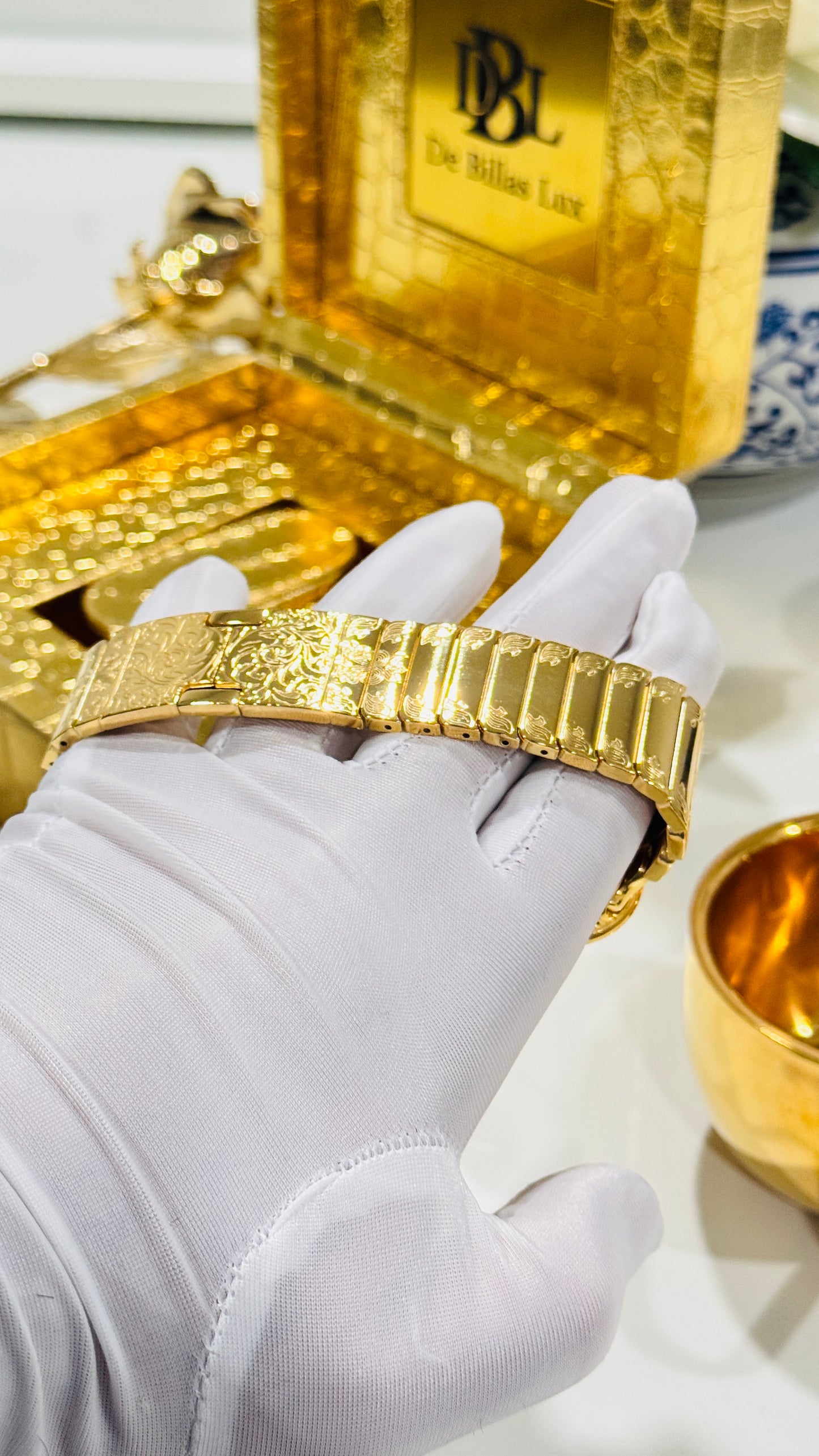 Custom 24k Gold Engraved 49mm Apple Watch ULTRA 2 24k Gold Engraved Link Band