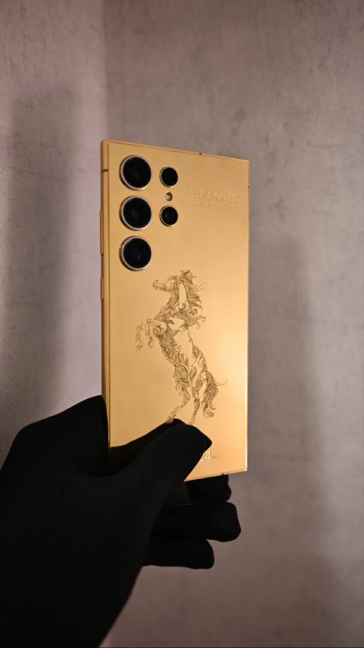 Custom 24k Gold Engraved Samsung Galaxy S25 Ultra Phone 512