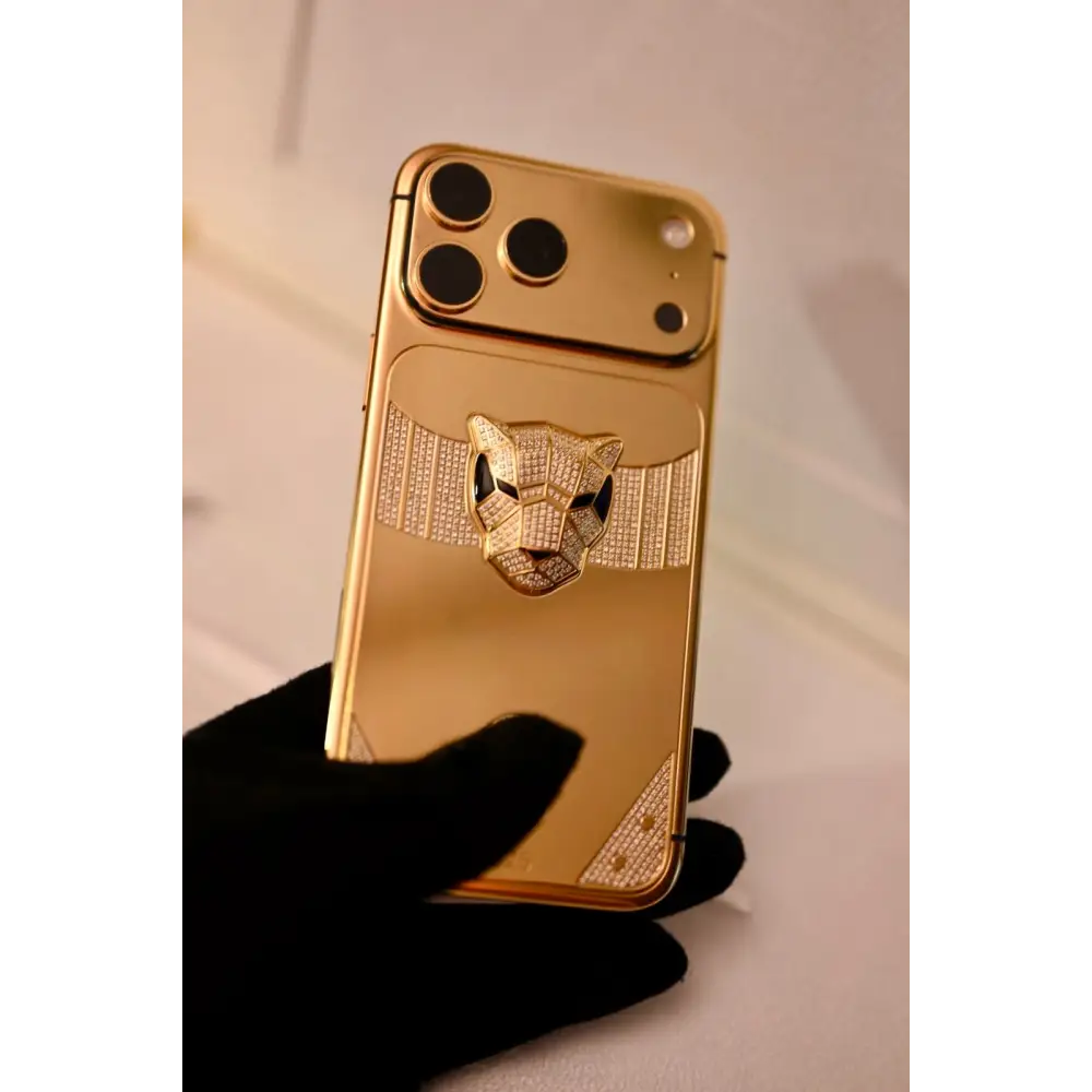 Custom 24k Gold Engraved iPhone 17 Pro Max 1 TB Diamond Incrustation Panther
