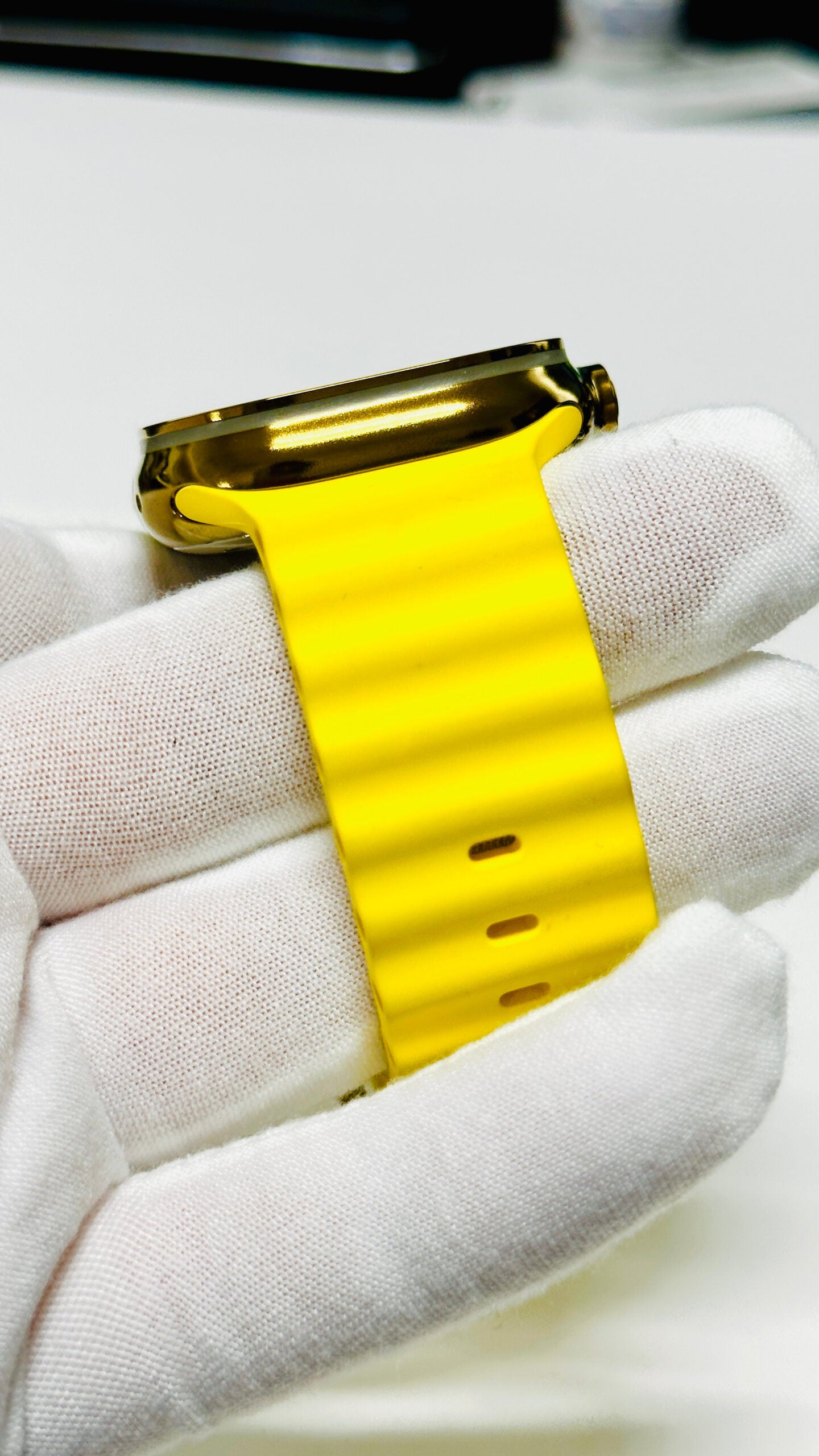 Golden Anodizing and polishing Service for Apple Watch Ultra and Apple Watch Ultra 2