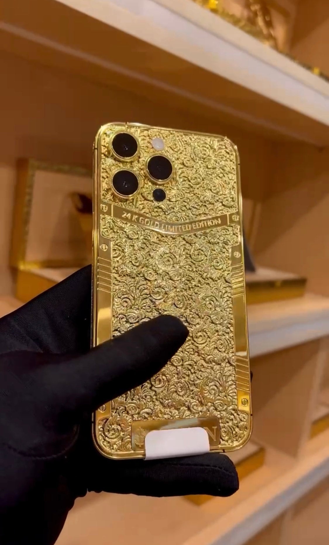 24k Gold Apple iPhone 16 Pro MAX – Unlocked