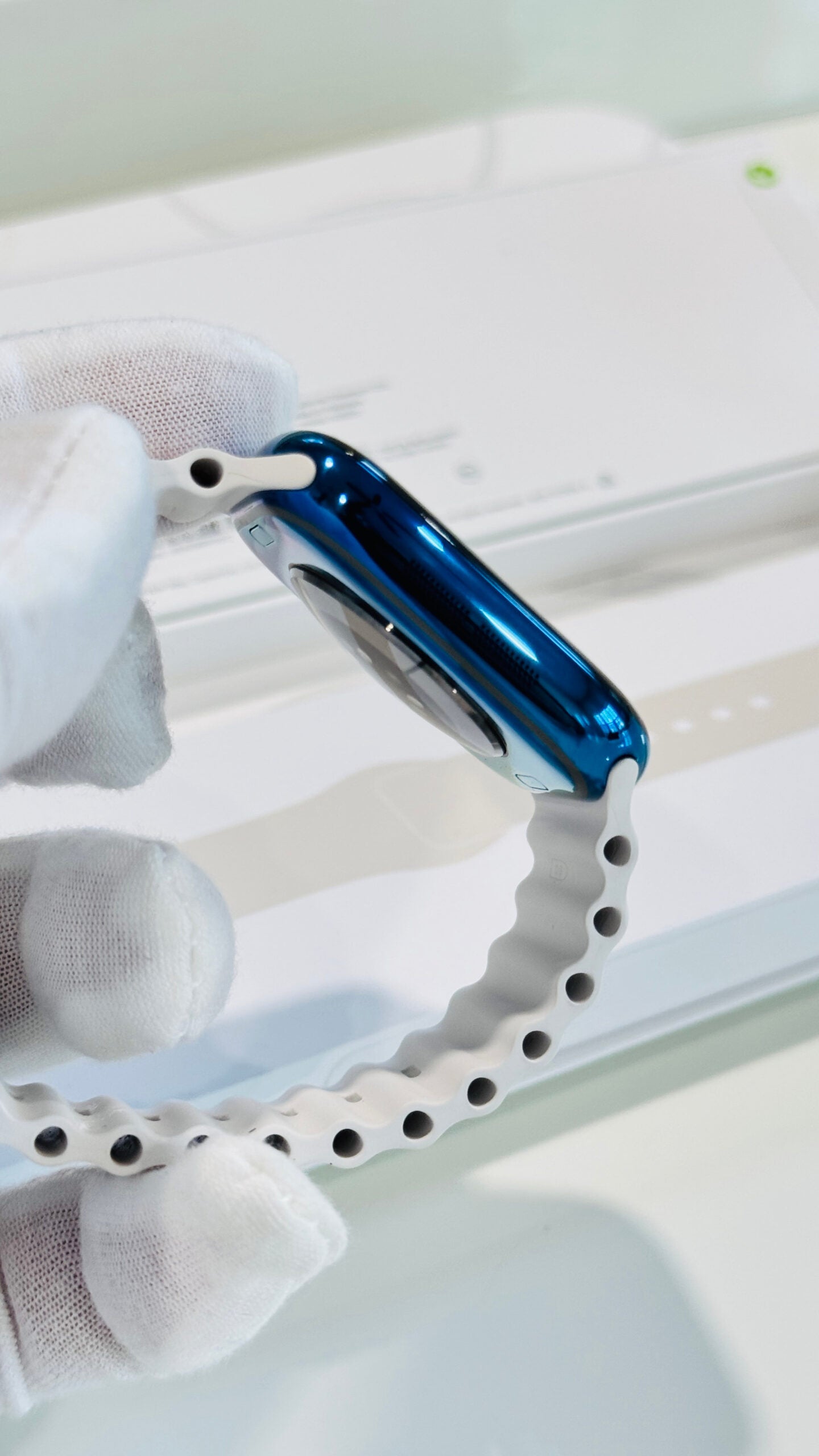 Custom Polished Blue 46mm Apple Watch Series 10 Titanium – 2024 Release – LTE GPS