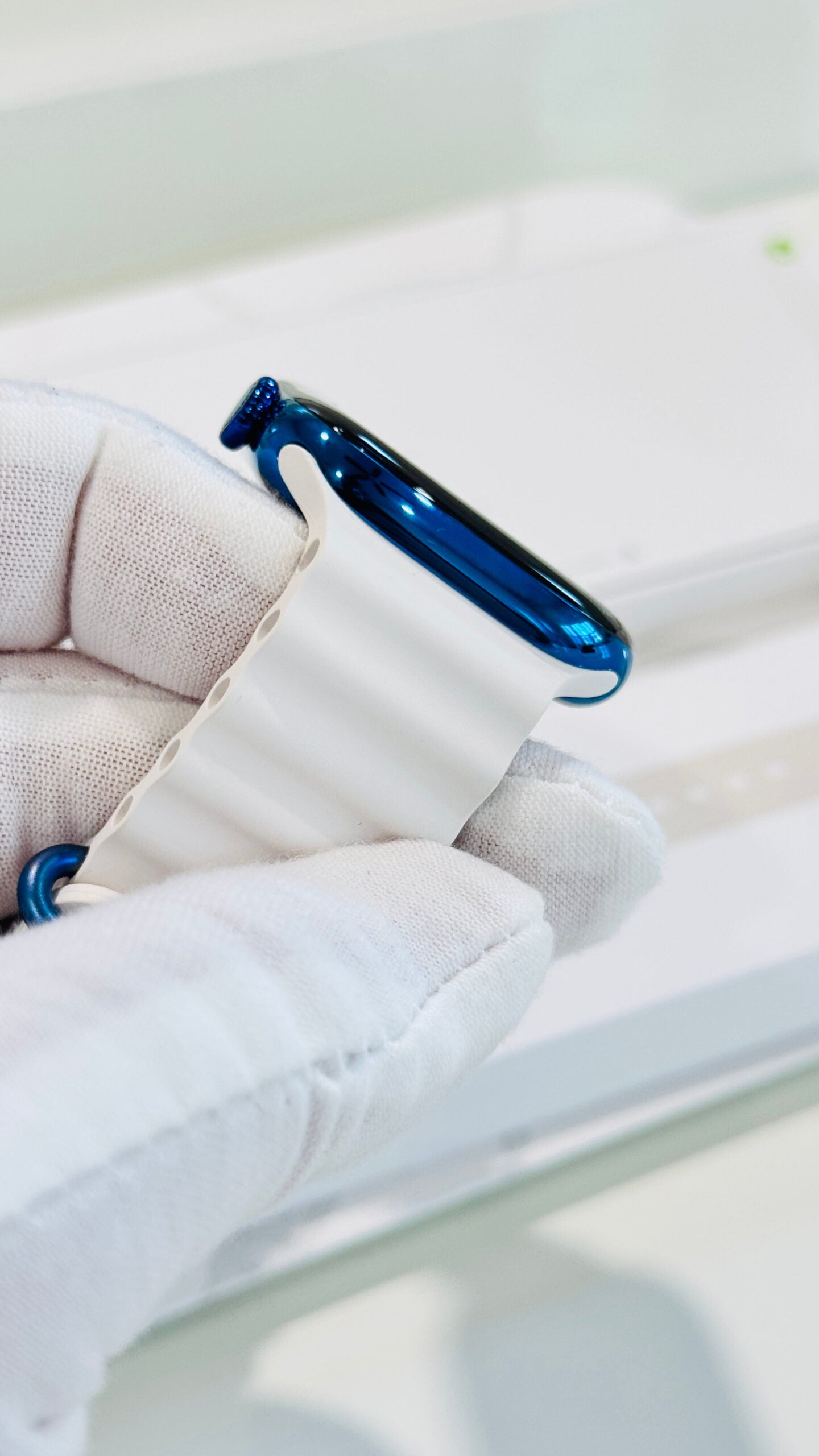 Custom Polished Blue 46mm Apple Watch Series 10 Titanium – 2024 Release – LTE GPS