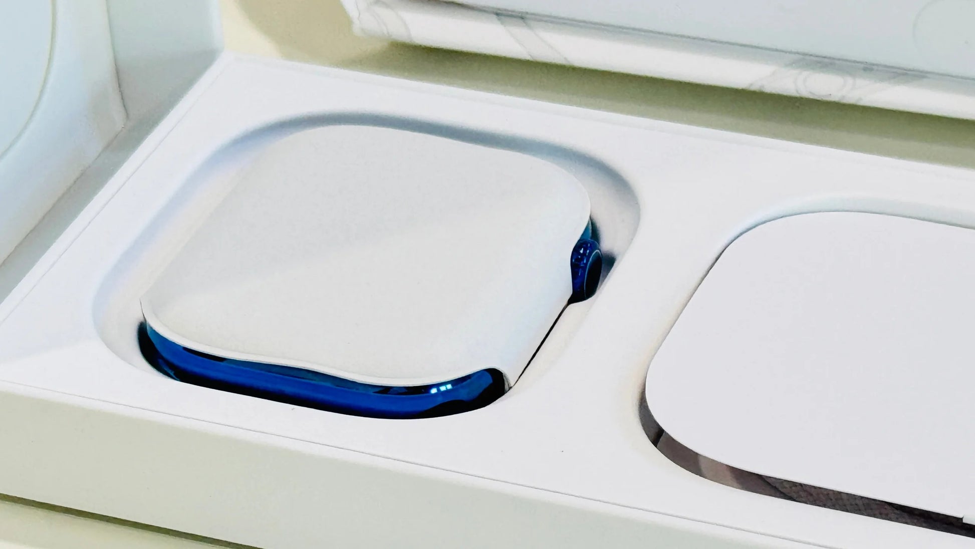 Custom Polished Blue 46mm Apple Watch Series 10 Titanium – 2024 Release – LTE GPS