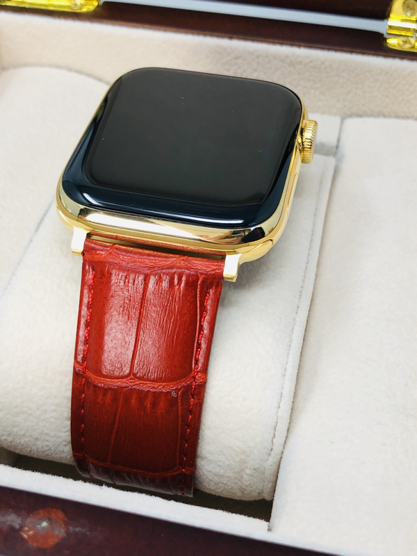 24k Gold Plated 45mm Apple Watch Series 8 Custom Stainless Steel GPS LTE O2