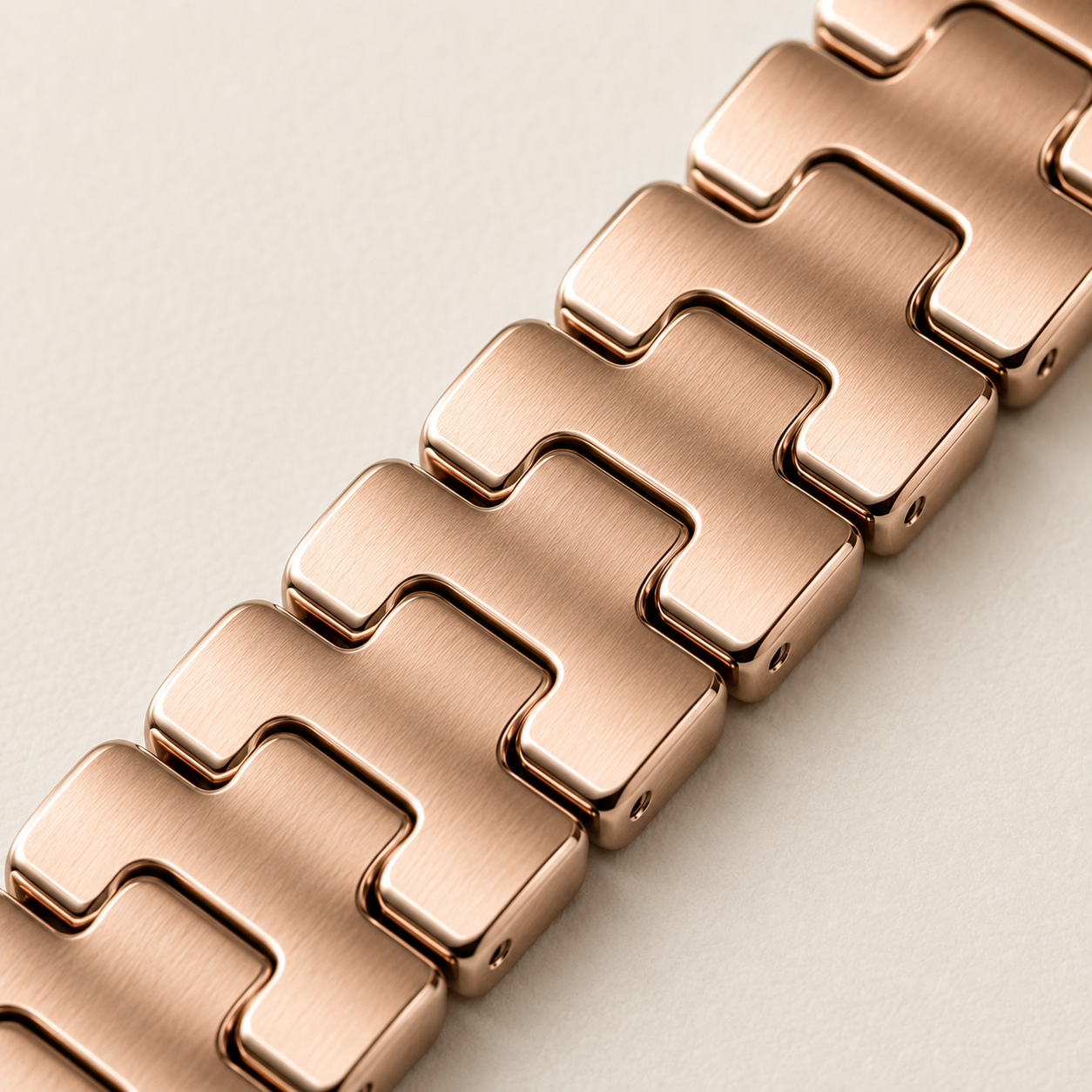 Custom Rose Gold Apple Watch Hermès Grand H Fin Band – 42mm