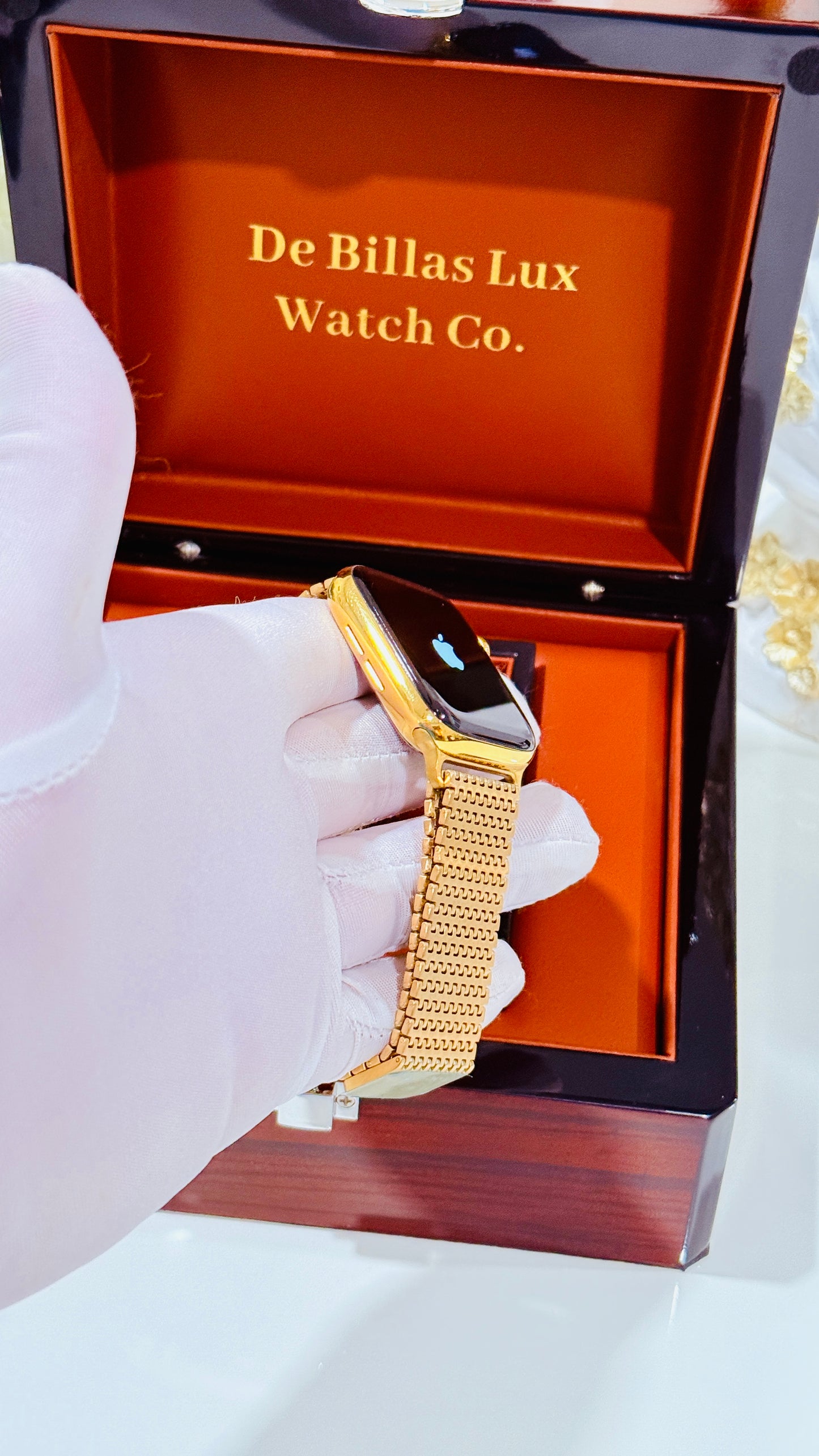 Gold Mesh Loop Band for Apple Watch | De Billas Lux