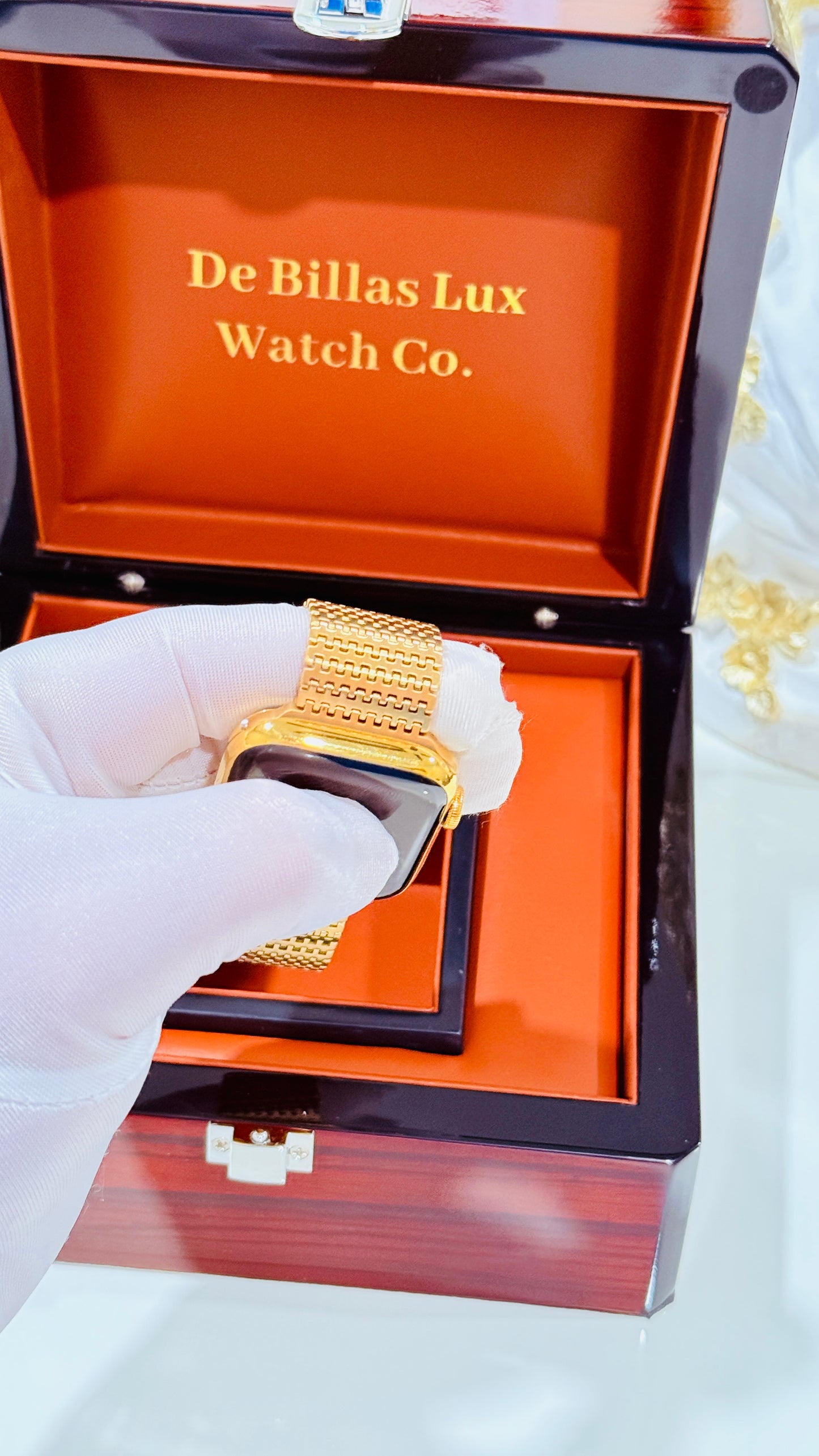 Gold Mesh Loop Band for Apple Watch | De Billas Lux