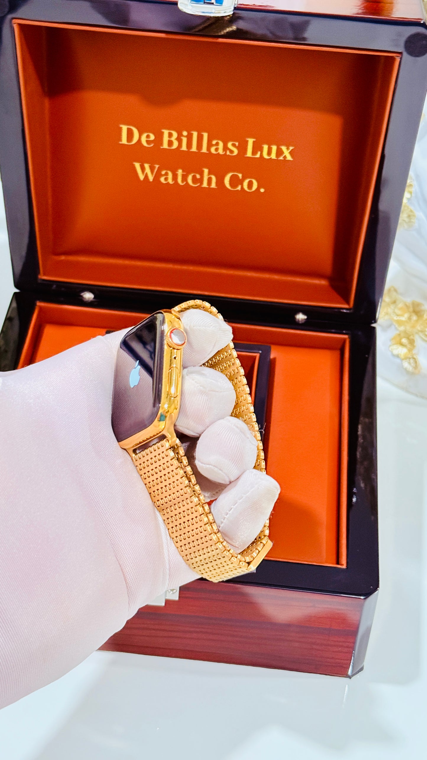 Gold Mesh Loop Band for Apple Watch | De Billas Lux