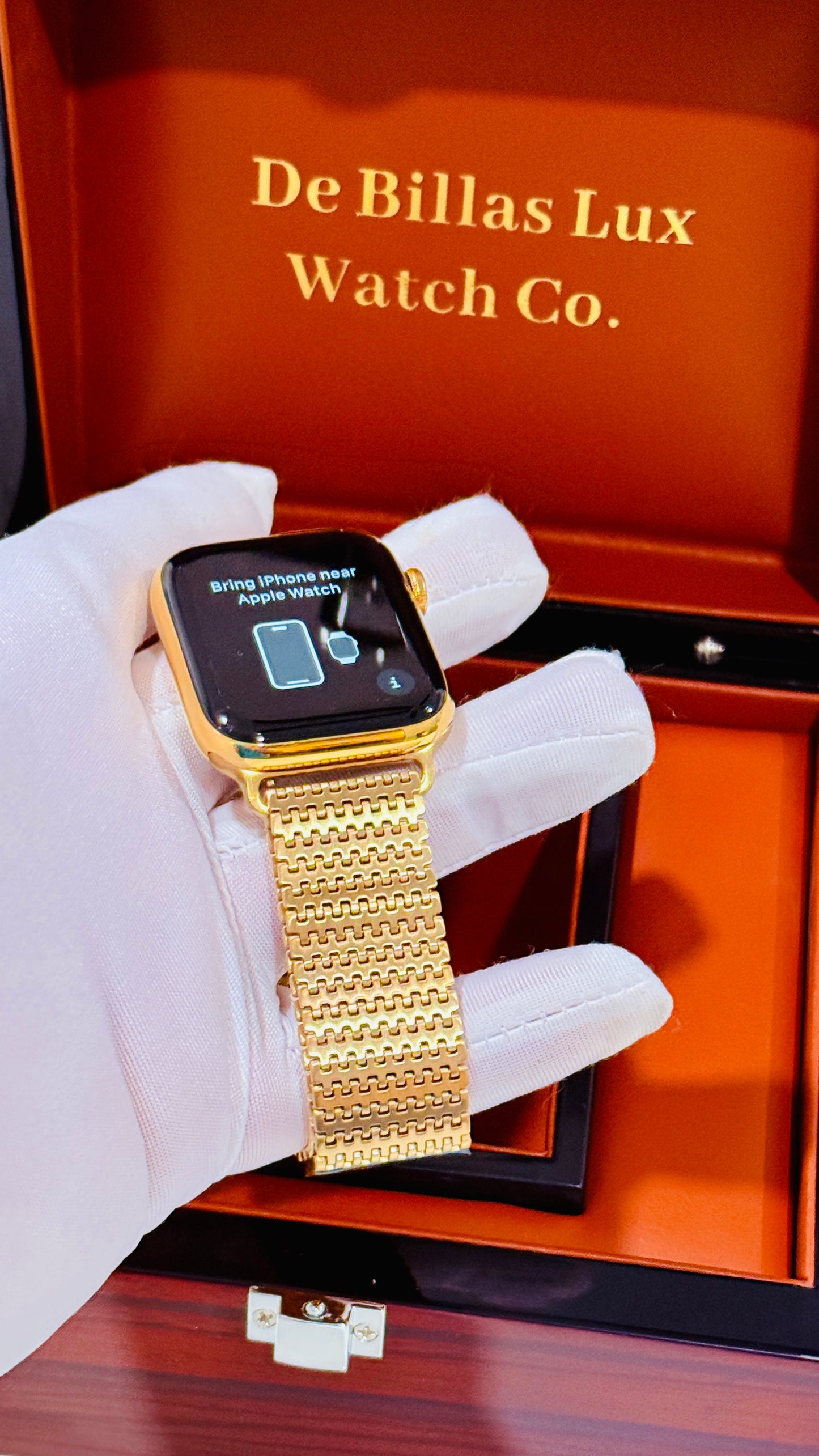 Gold Mesh Loop Band for Apple Watch | De Billas Lux