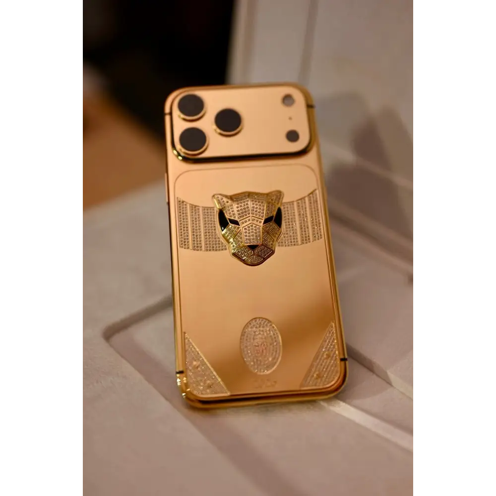 Custom 24k Gold Engraved iPhone 17 Pro Max 1 TB Diamond Incrustation Panther