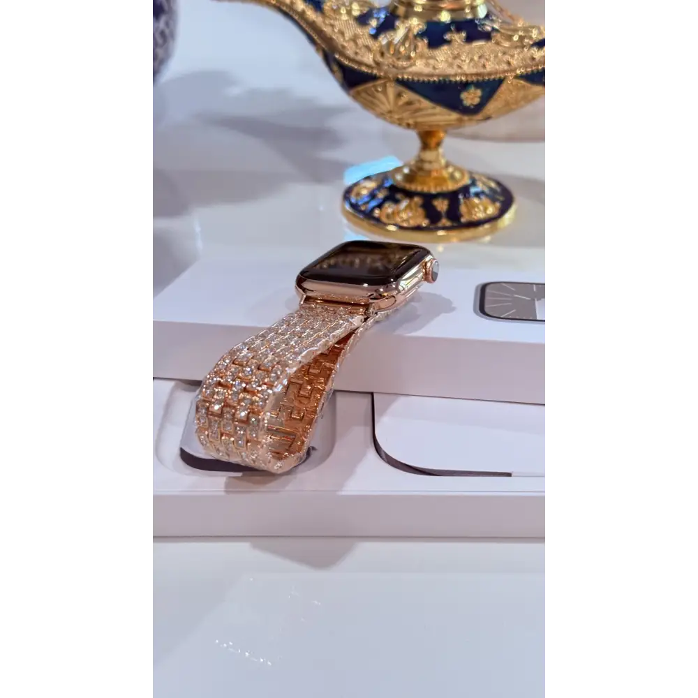 Custom 24k Rose Gold Apple Watch Series 9 Rose Band