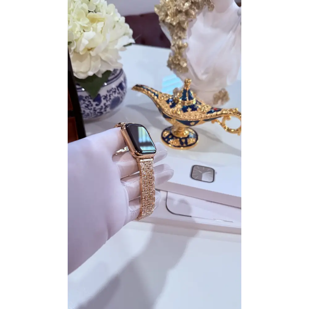 Custom 24k Rose Gold Apple Watch Series 9 Rose Band