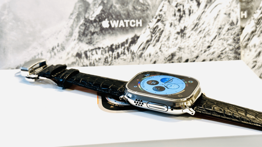Black alligator grain leather band 24mm for Apple Watch Any Series size 42 44 45 and 49mm