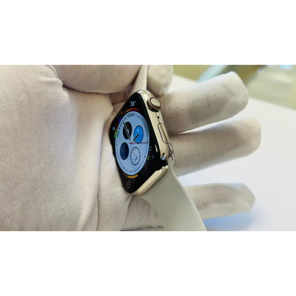 White Gold Apple Watch Series 9 45mm with White Sport Band – First ever