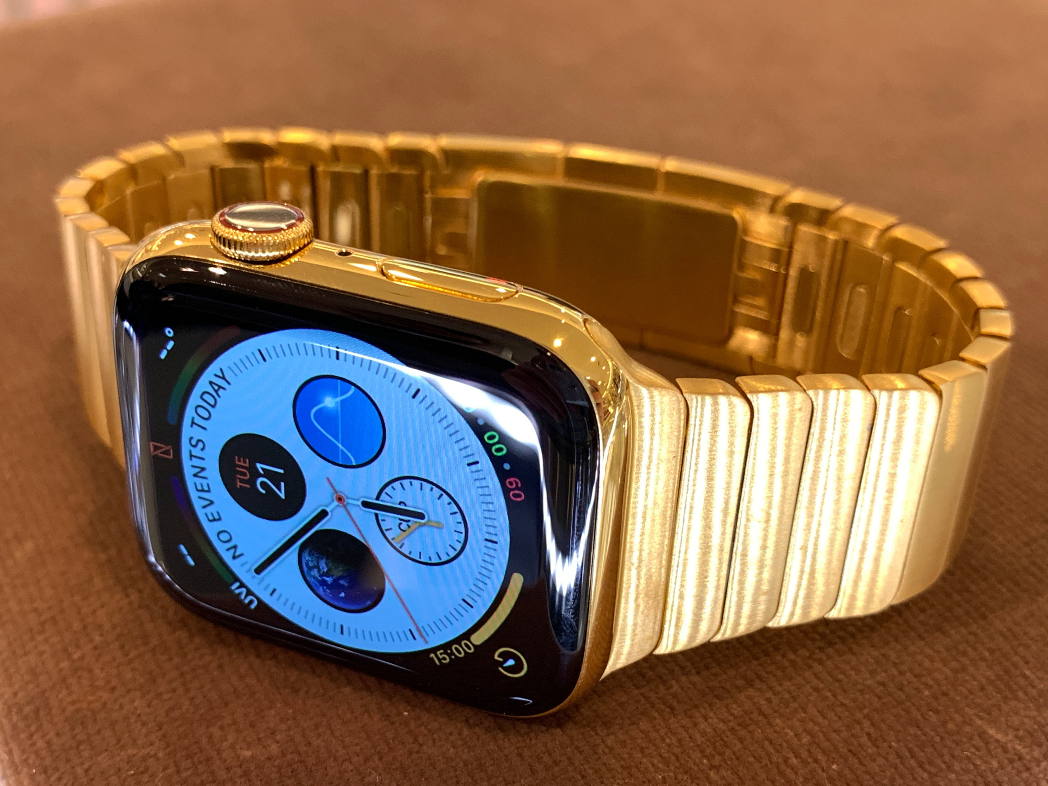 24K Gold Link Apple Watch Series 8
